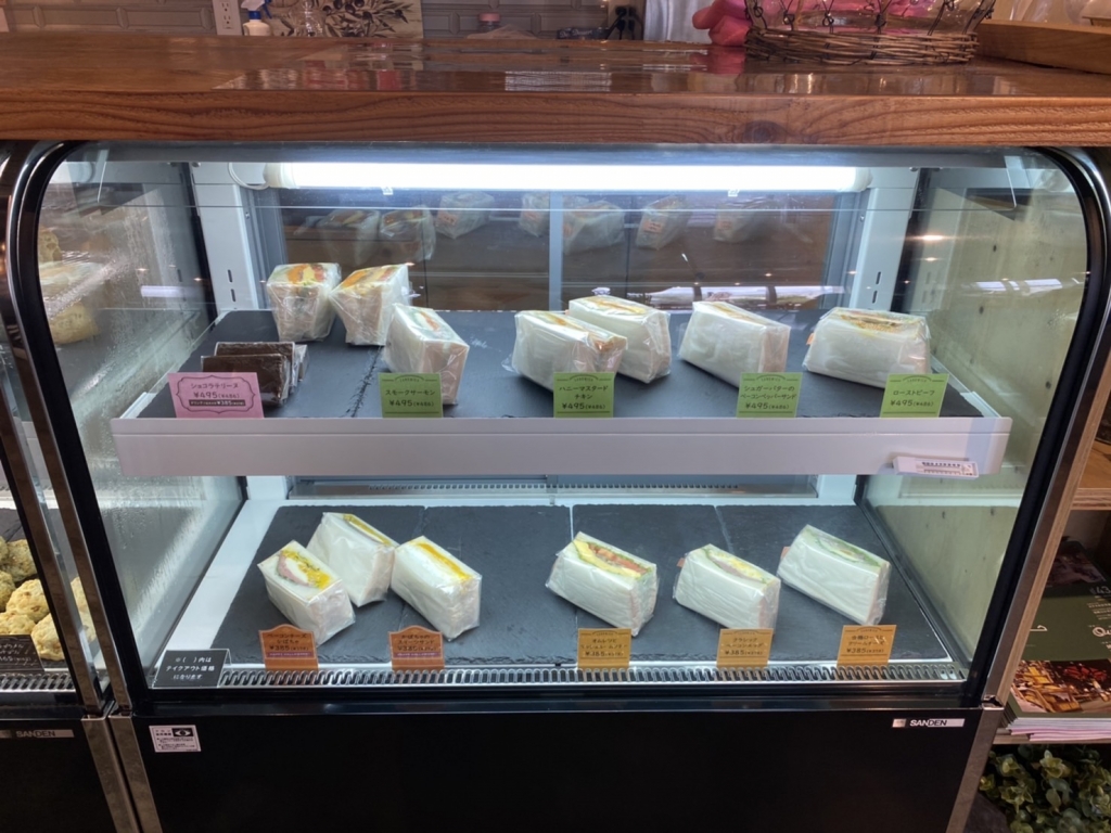 プルクワ店内