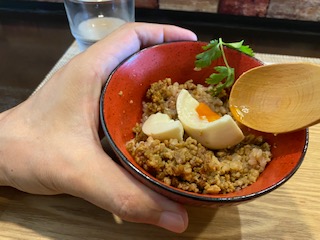 玄米と麺ワタナベのドライカレー