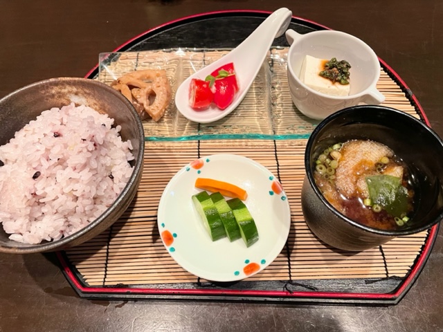 江戸屋長左エ門 ランチ 一汁三品プレート