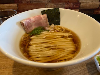 玄米と麺ワタナベの汁ソバ醤油味