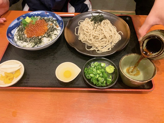 豊橋市 そば藤 いくら丼 ざるそば
