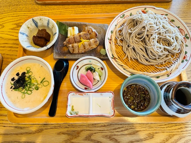 豊川市　鴨屋　とろろごはんとそばと鴨の炭焼き