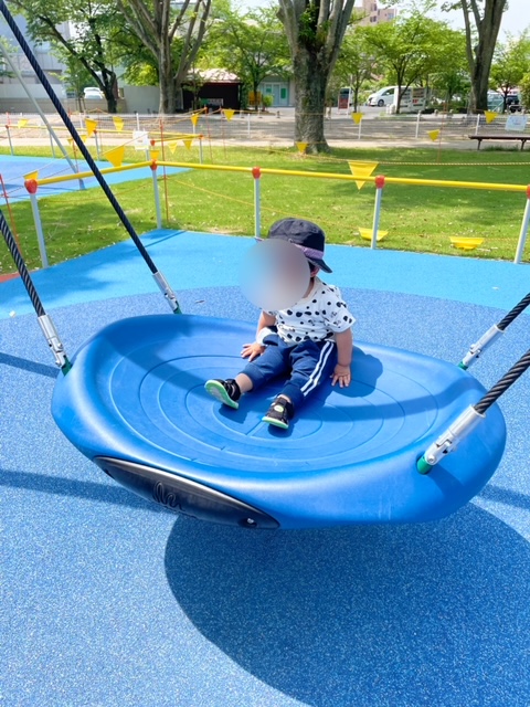 豊川公園こども広場　ブランコ